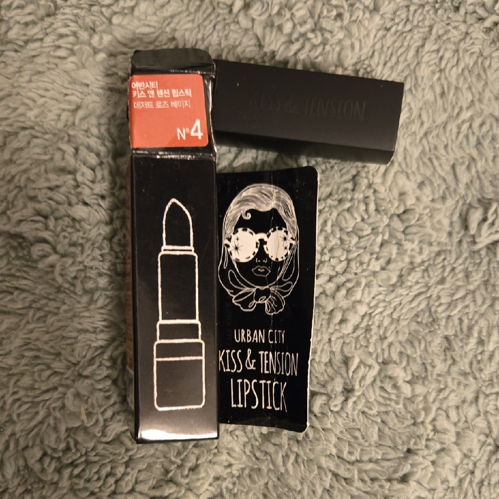 Kiss & Tension Lipstick - Bold Red